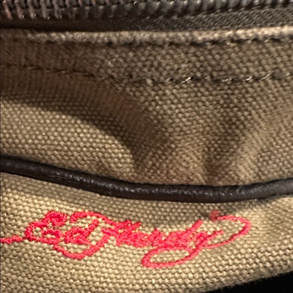 Ed Hardy army GreenTote with Heart and Rose Design - Picture 8 of 9